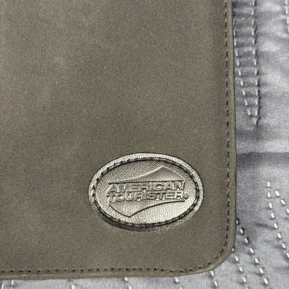 American Tourister Black Zip Around Travel Wallet Passport Document Organizer